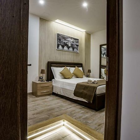 Noemi'S Rooms Guest House Рим Экстерьер фото